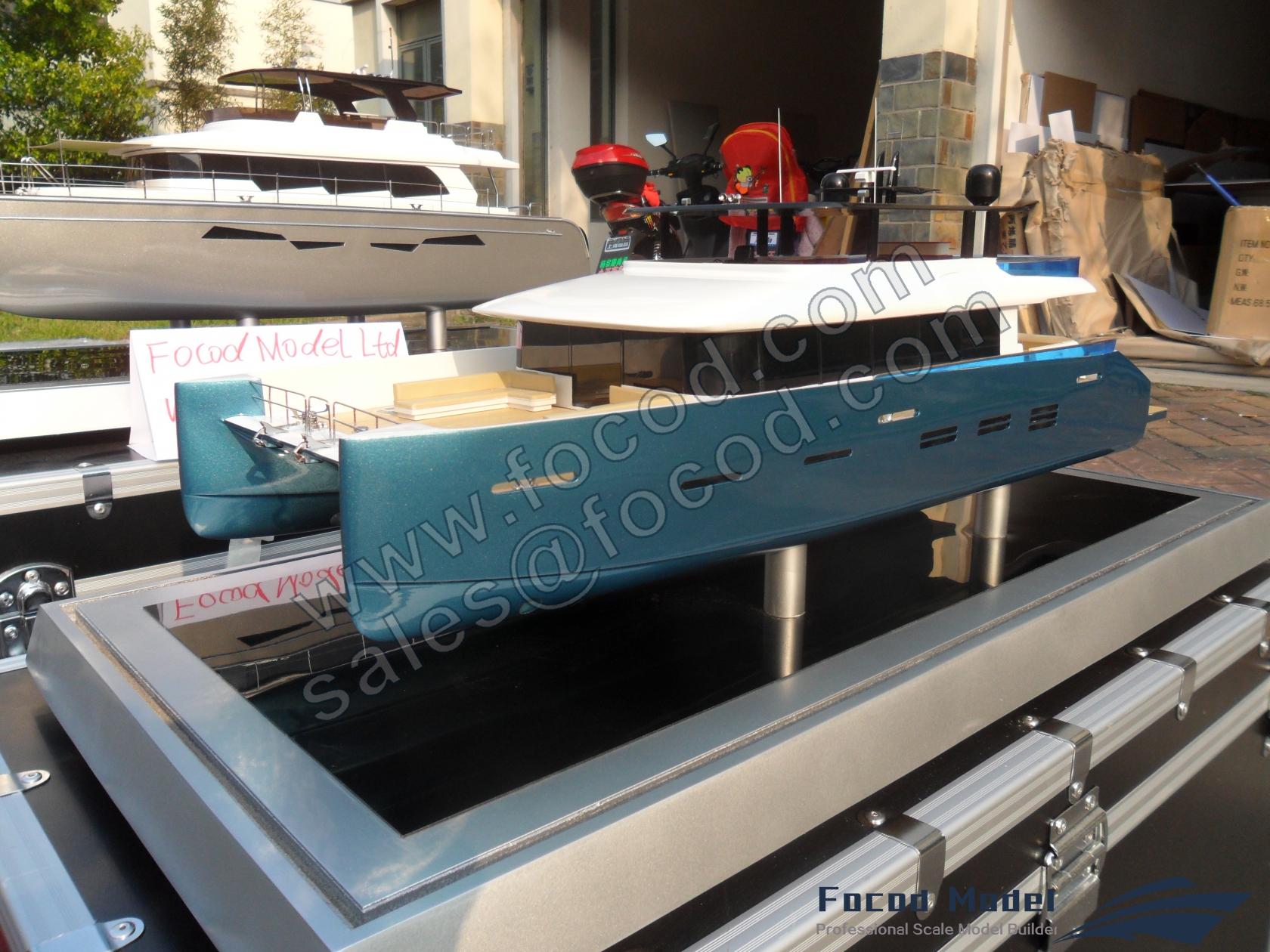 custom made model of 80英尺双体游艇